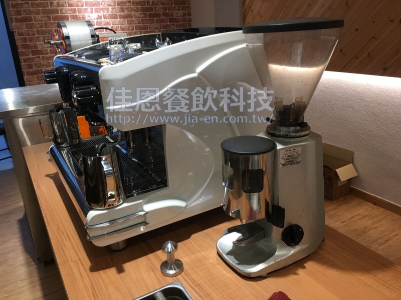 TOSCA A/2 半自動咖啡機