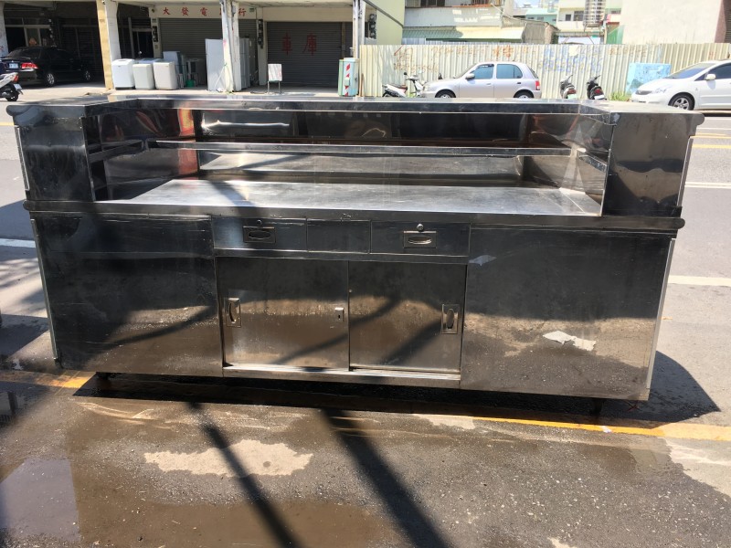 八尺I型冷飲吧檯