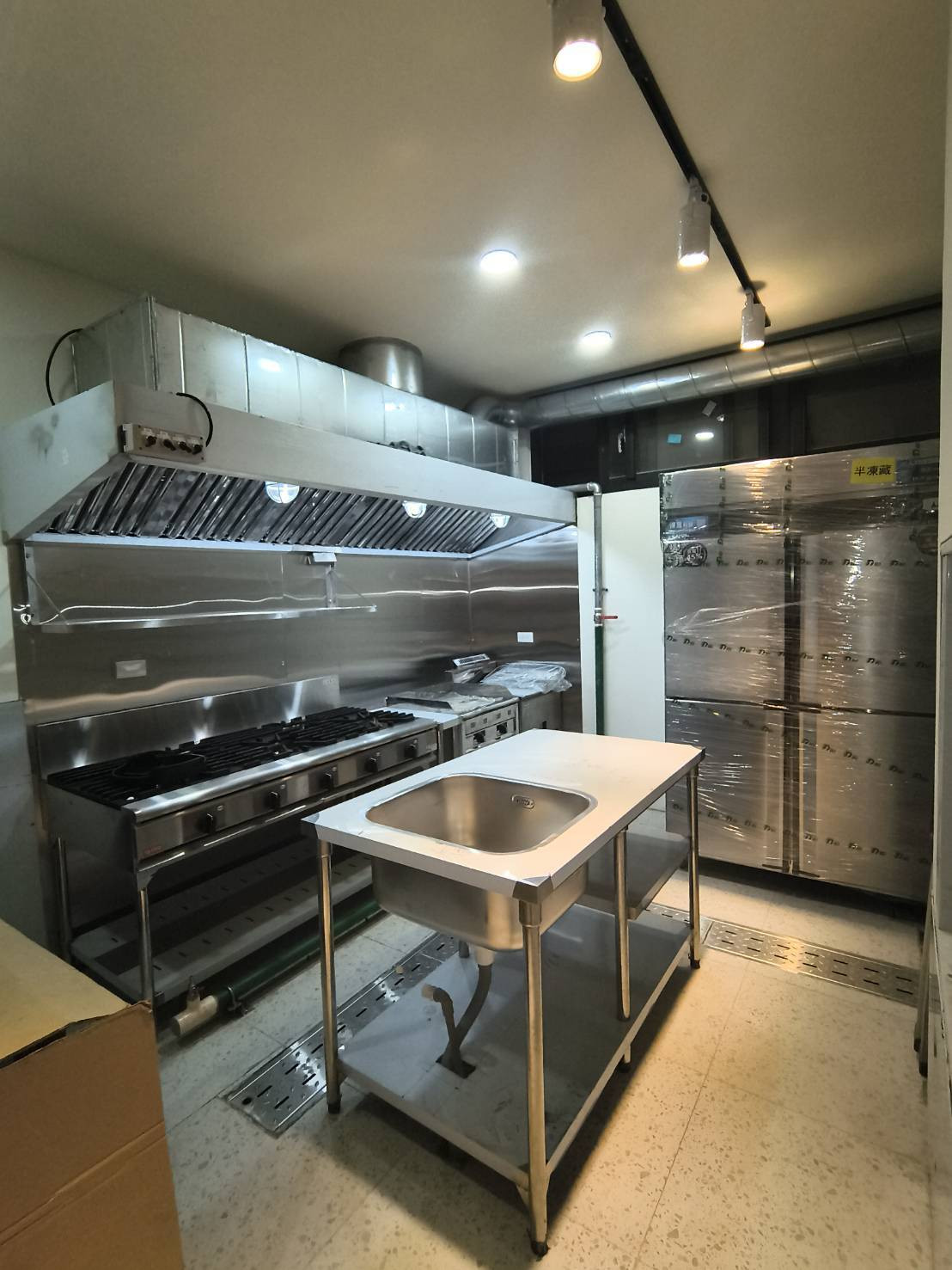 台南「 飲泰」泰式料理 廚房安裝實例